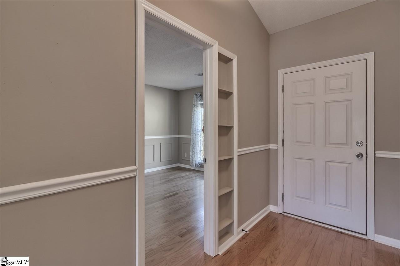 100 Seedling Way Mauldin, SC 29662 - Photo 3 of 21 Gallery Image 3