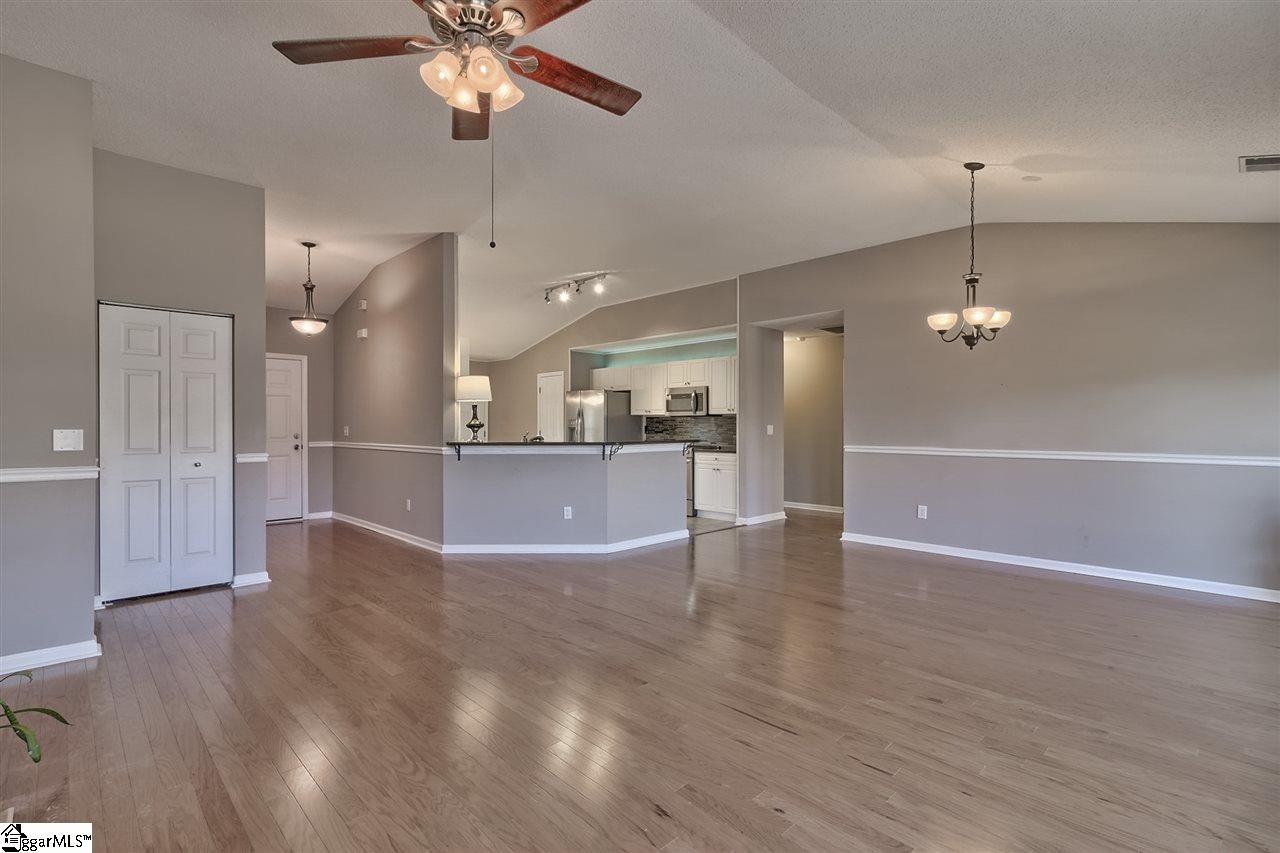 100 Seedling Way Mauldin, SC 29662 - Photo 5 of 21 Gallery Image 5