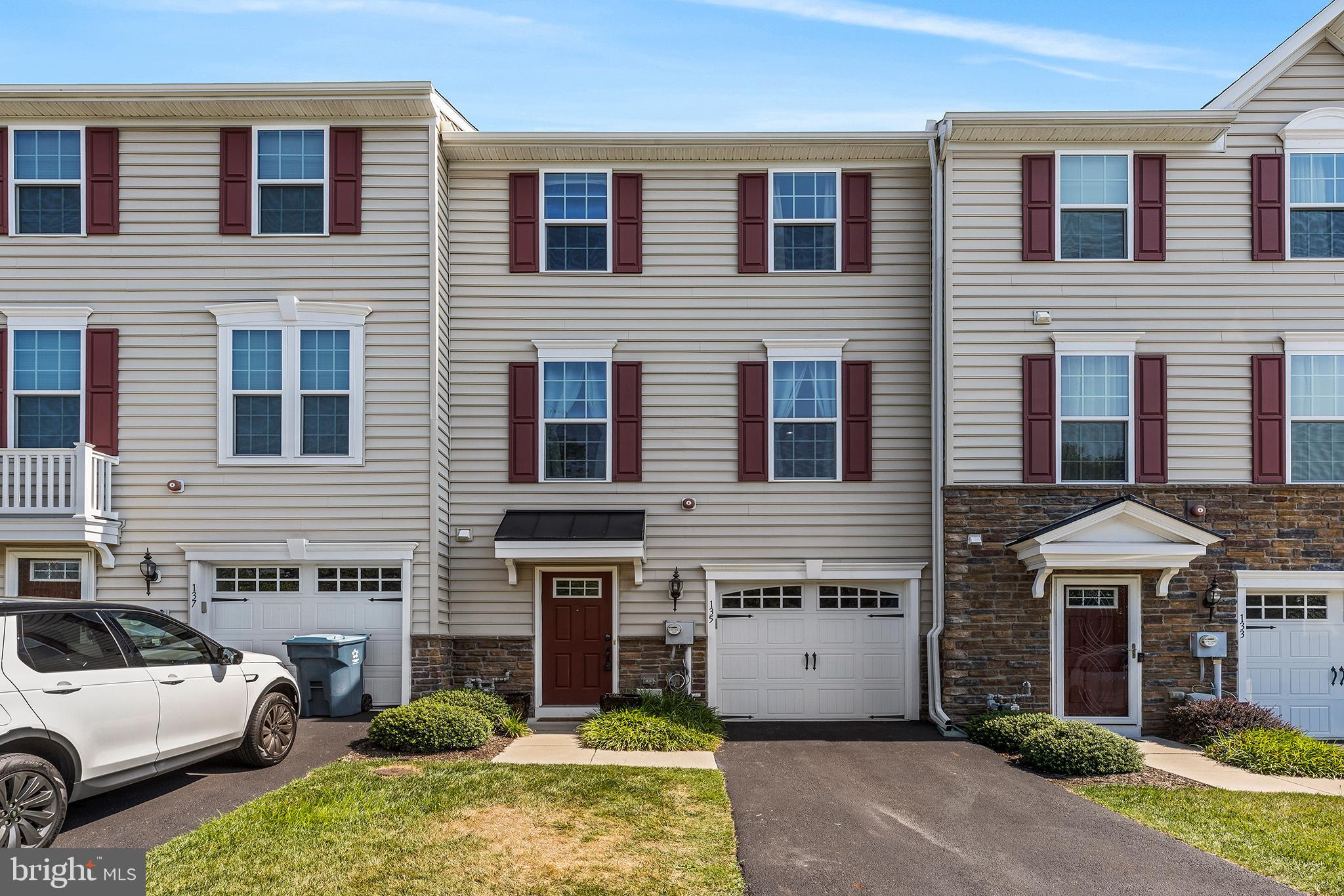 135 Old Cedarbrook Road Wyncote, PA 19095 - Photo 1 of 31 Gallery Image 1