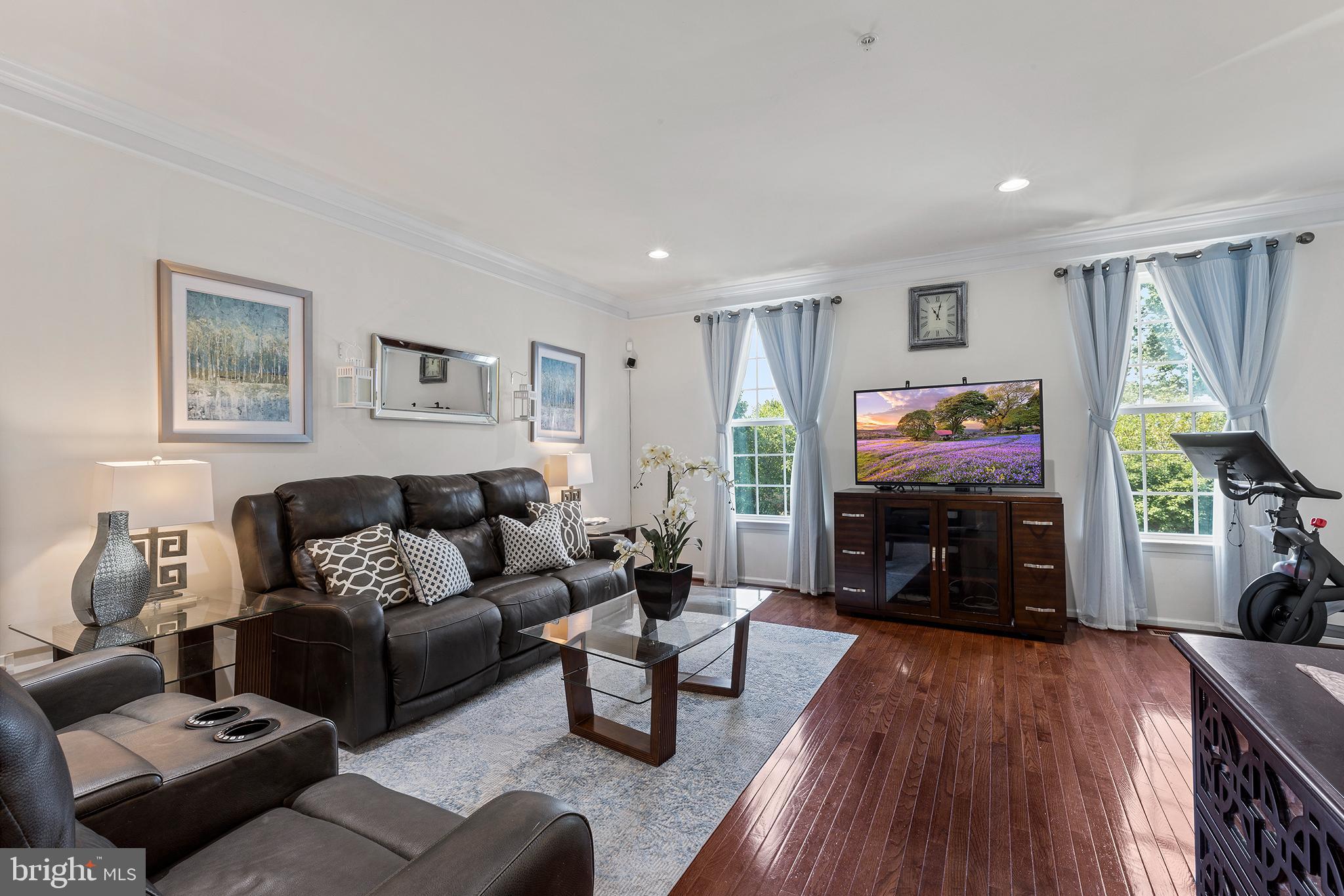 135 Old Cedarbrook Road Wyncote, PA 19095 - Photo 10 of 31 Gallery Image 10