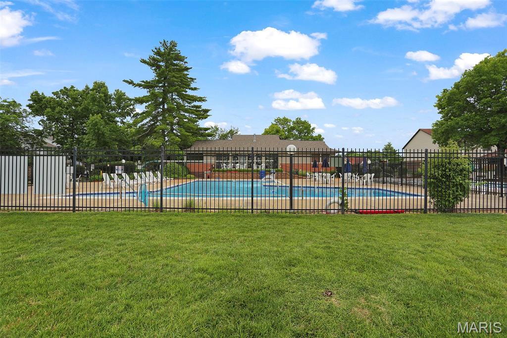 636 Walnut Ridge Drive Ballwin, MO 63021 - Photo 28 of 29