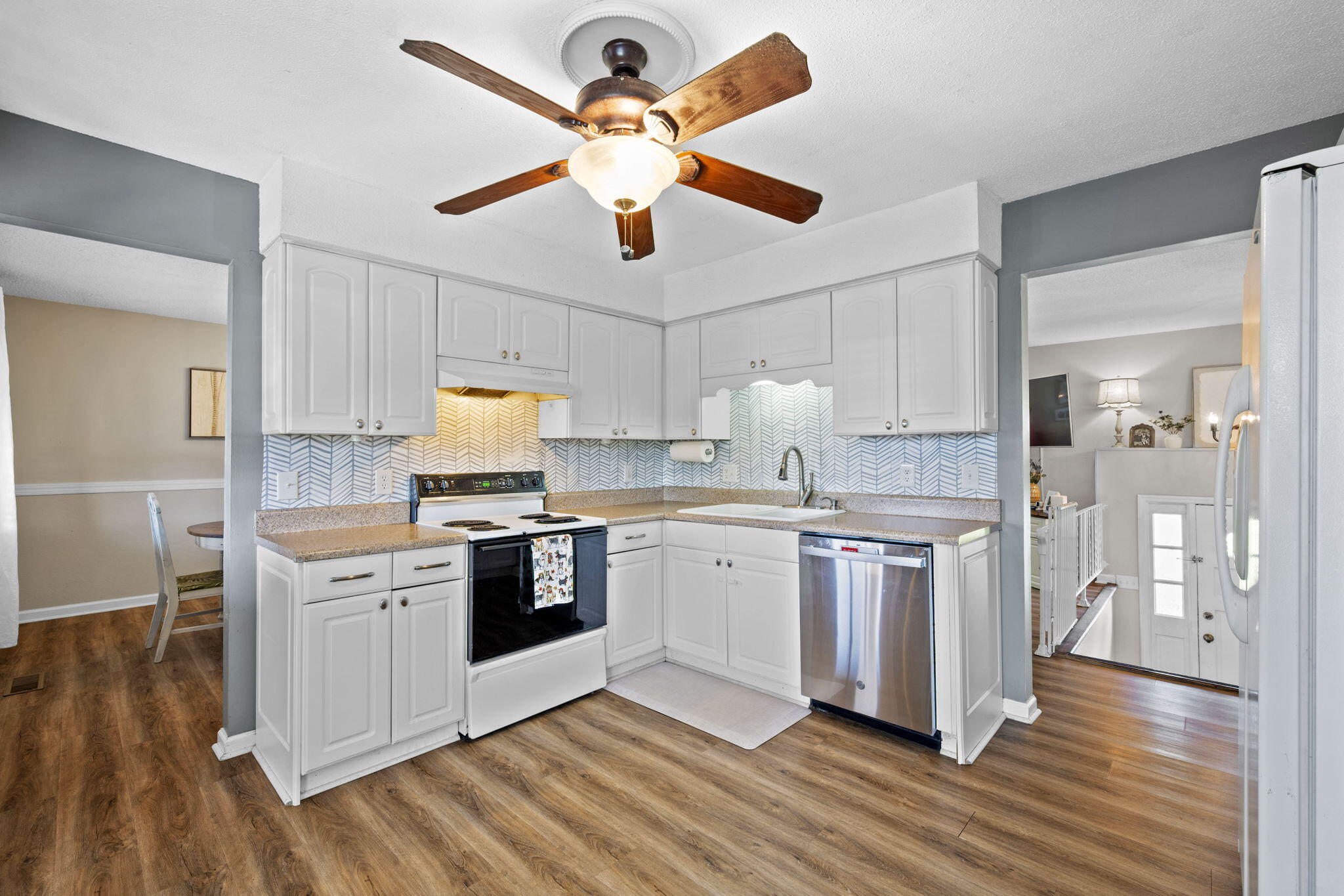 7908 Standifer Gap Road Chattanooga, TN 37421 - Photo 3 of 36 23-web-or-mls-DSC_5475