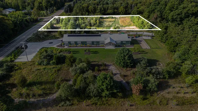 $250,000 | 6788 120th Avenue, Fennville, MI 49408