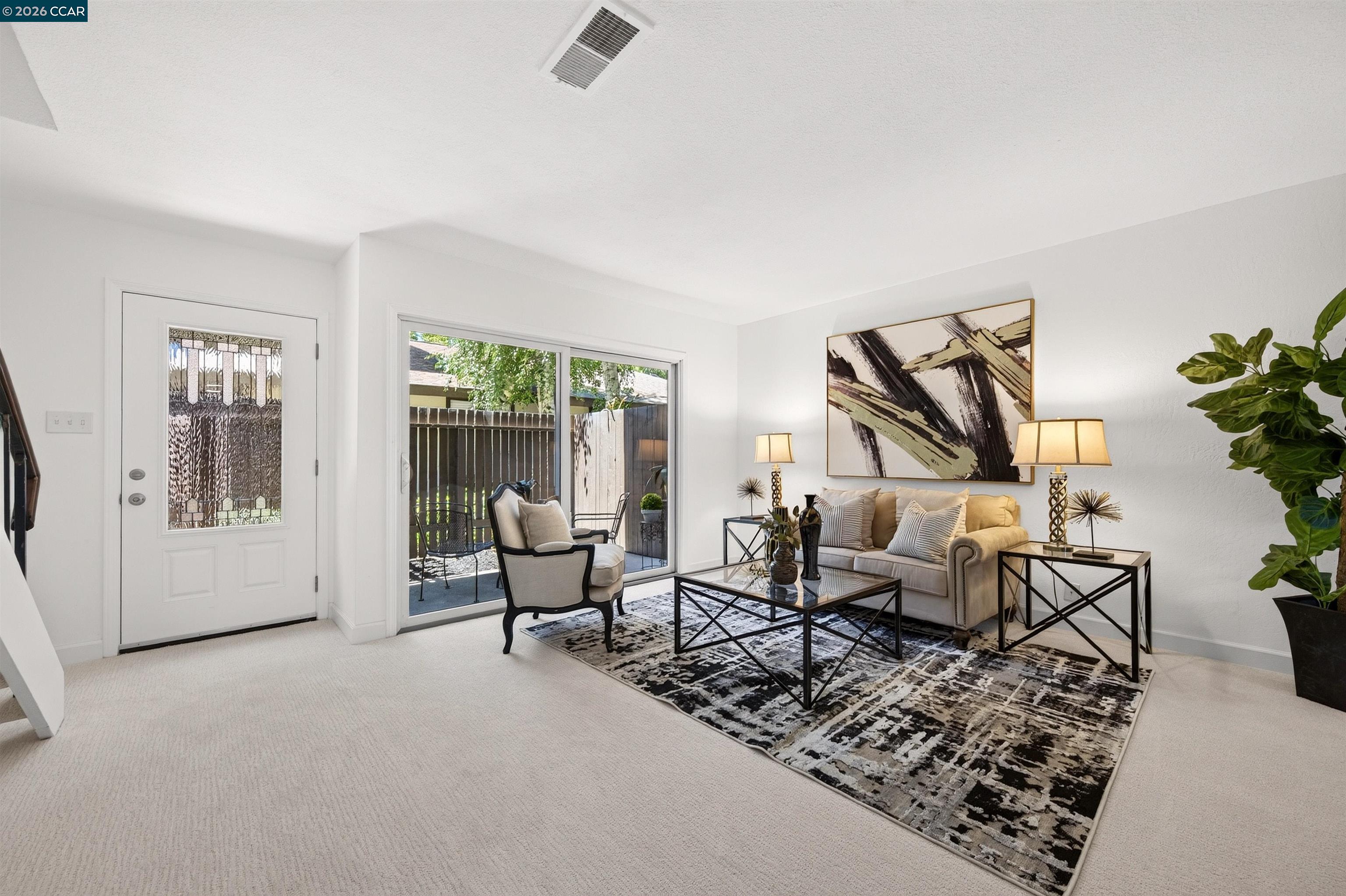 5491 Roundtree Drive, Unit C Concord, CA 94521 - Photo 4 of 18