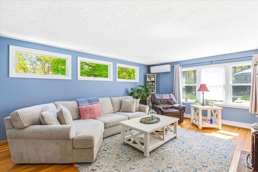 9 Woodridge Road Sandwich, MA 02537 - Photo 12 of 42