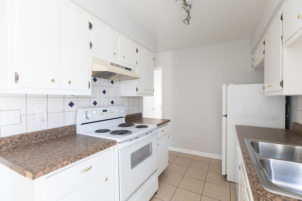 203 Northcrest Circle, Unit B Austin, TX 78752 - Photo 6 of 15