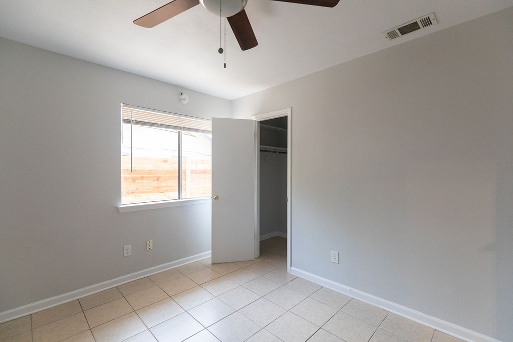 203 Northcrest Circle, Unit B Austin, TX 78752 - Photo 10 of 15