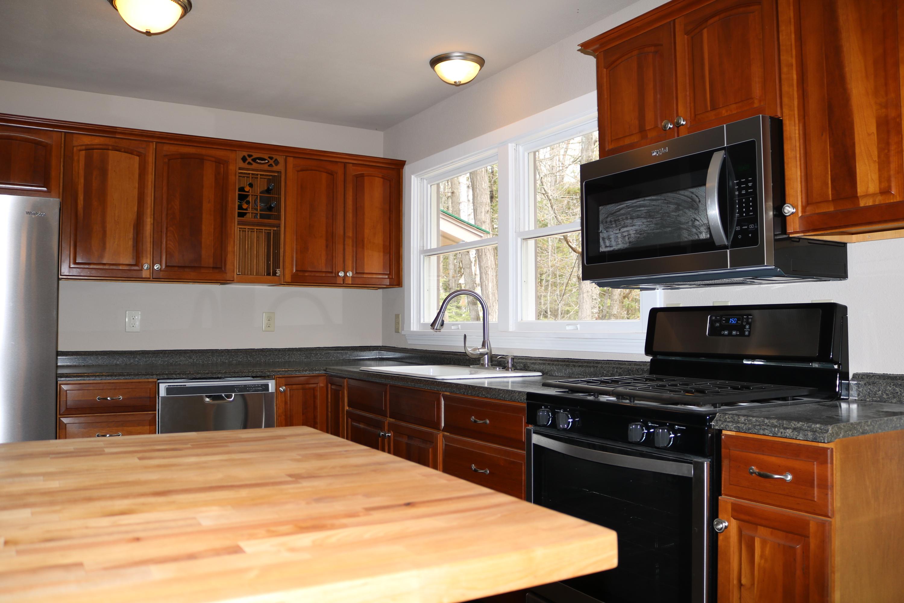 16240 Nipigon Road Cheboygan, MI 49721 - Photo 8 of 35 Gallery Image 8