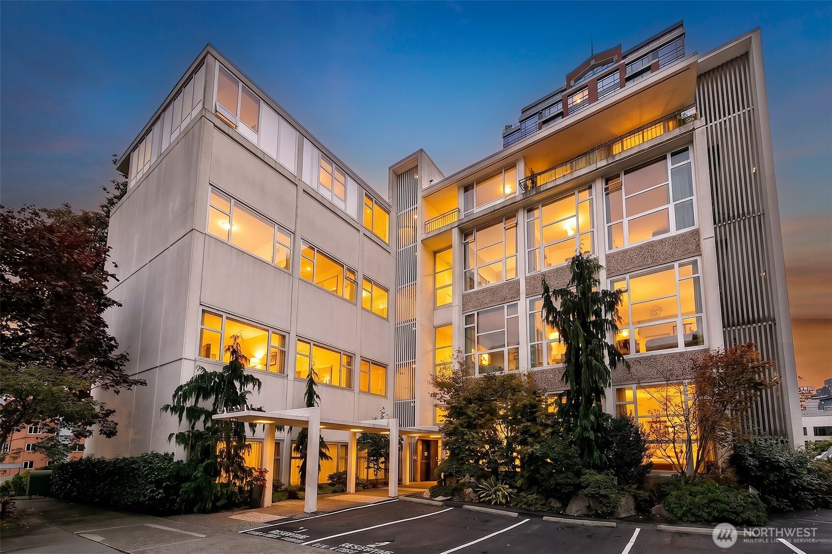 1000 Union Street, Unit 412 Seattle, WA 98101 - Photo 1 of 25 Gallery Image 1