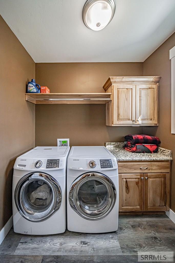 811 Harborside Loop Blackfoot, ID 83221 - Photo 24 of 40 Laundry Room