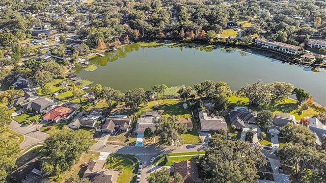 $599,900 | 607 East Lakeshore Drive, Ocoee, FL 34761