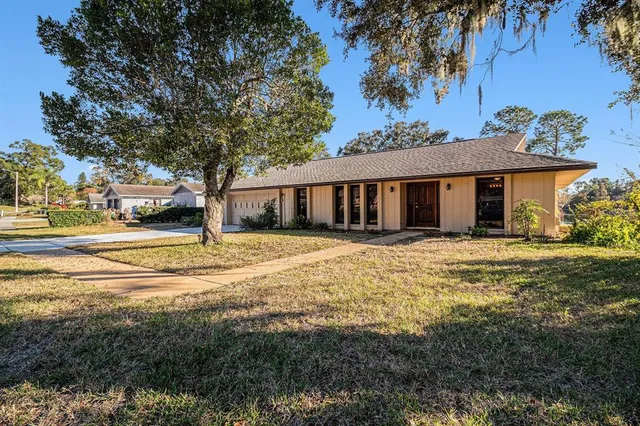 $599,900 | 607 East Lakeshore Drive, Ocoee, FL 34761