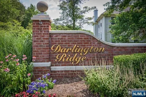 $2,950 | 1063 Ash Drive, Mahwah, NJ 07430