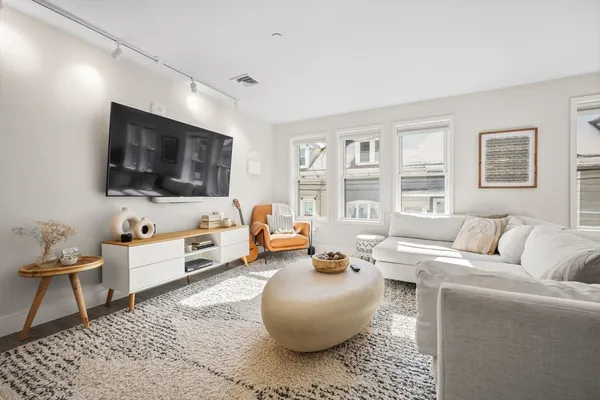 $5,000 | 16 Haynes Street, Unit 102, Boston, MA 02128