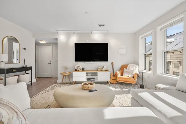 $5,000 | 16 Haynes Street, Unit 102, Boston, MA 02128