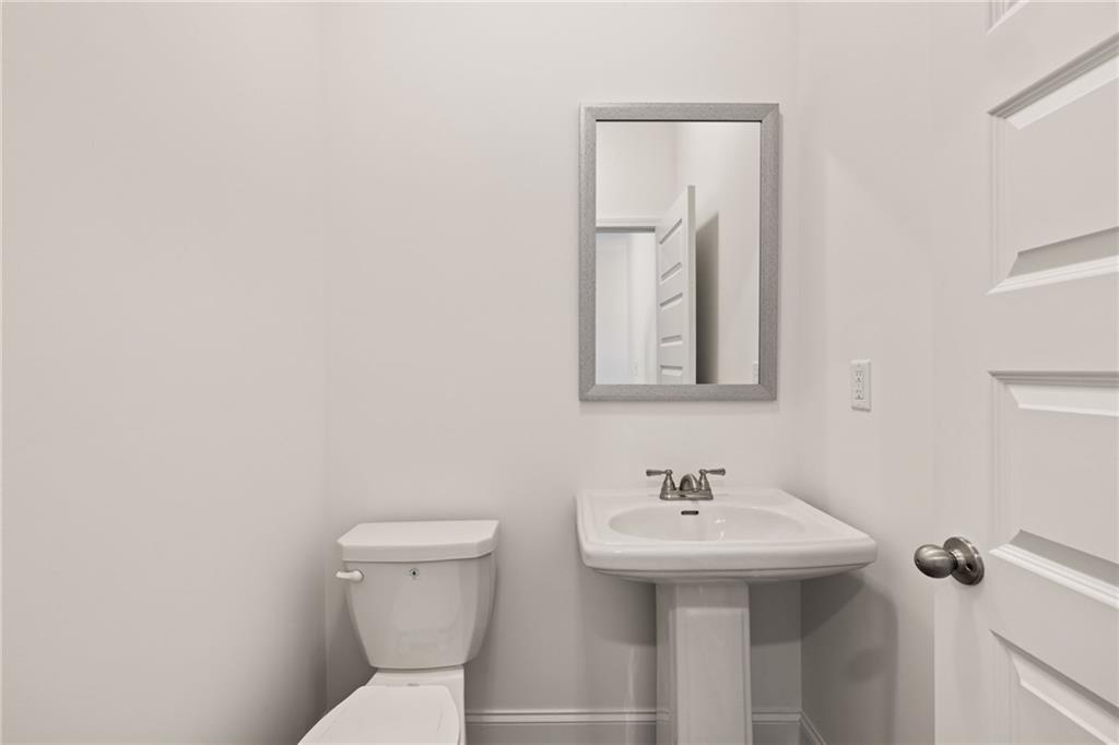 5605 Overview Drive Flowery Branch, GA 30542 - Photo 12 of 24