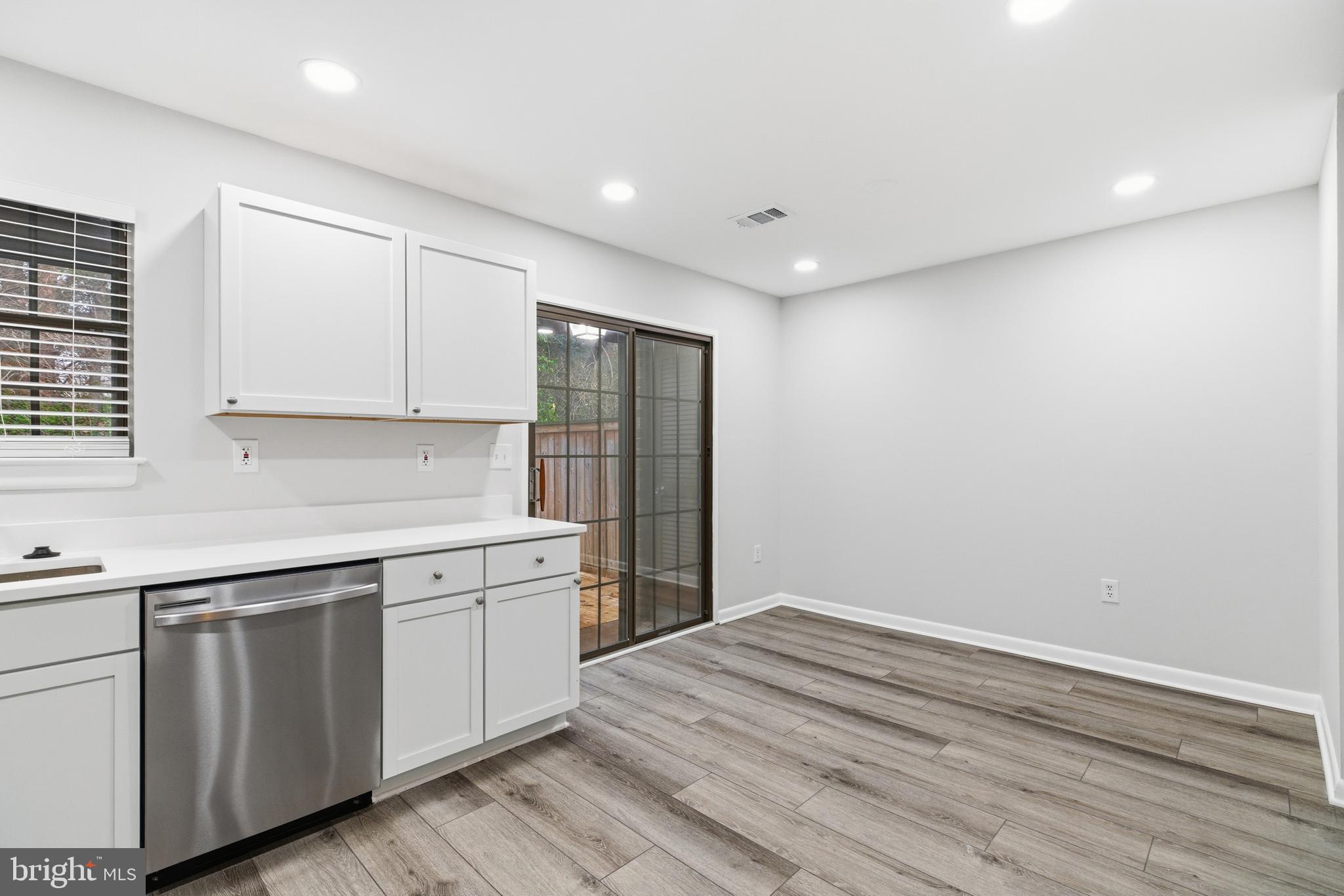 2006 Headlands Circle Reston, VA 20191 - Photo 11 of 30