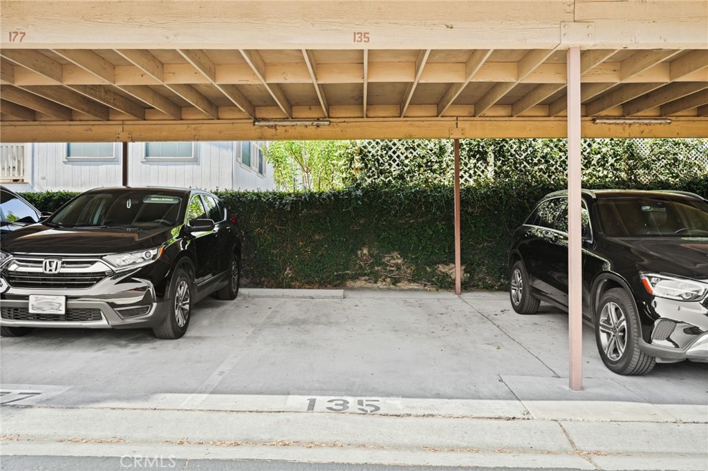 2426 Pleasant Way, Unit E Thousand Oaks, CA 91362 - Photo 29 of 36 Parking