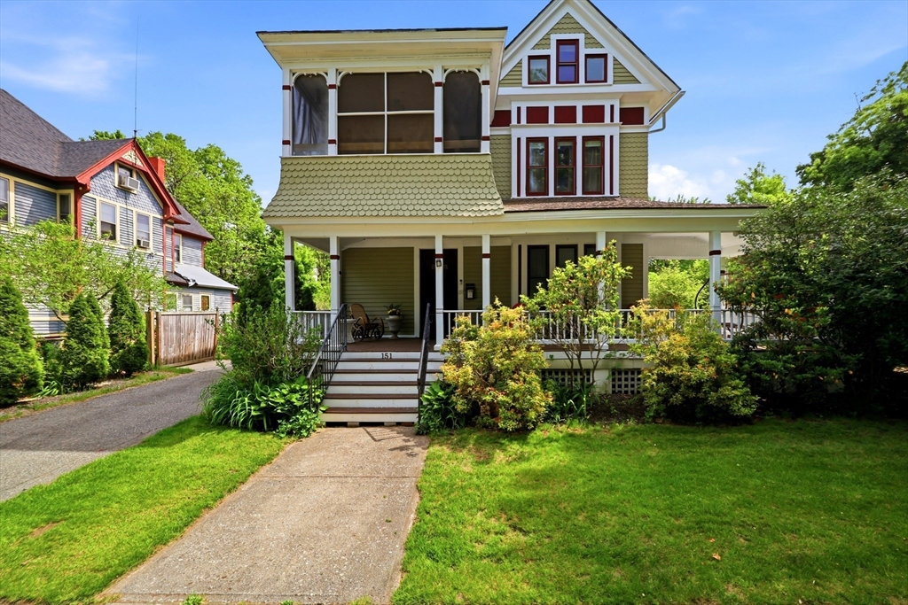 151 Bowdoin Street Springfield, MA 01109 - Photo 2 of 38