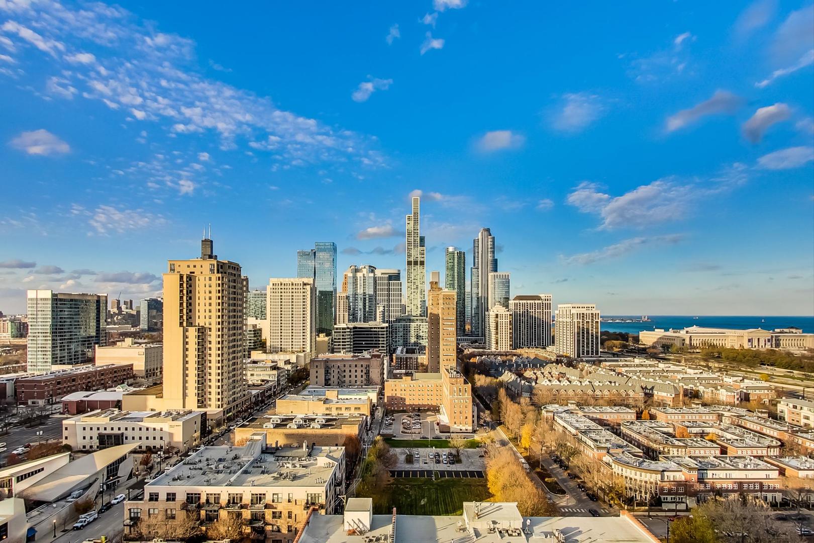 1600 South Indiana Avenue, Unit 1602 Chicago, IL 60616 - Photo 19 of 30 a view of a city