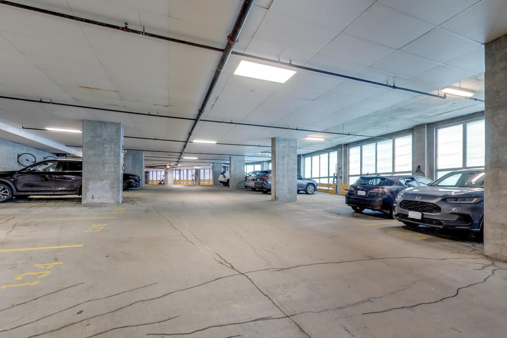 1600 South Indiana Avenue, Unit 1602 Chicago, IL 60616 - Photo 24 of 30 a car parked in garage