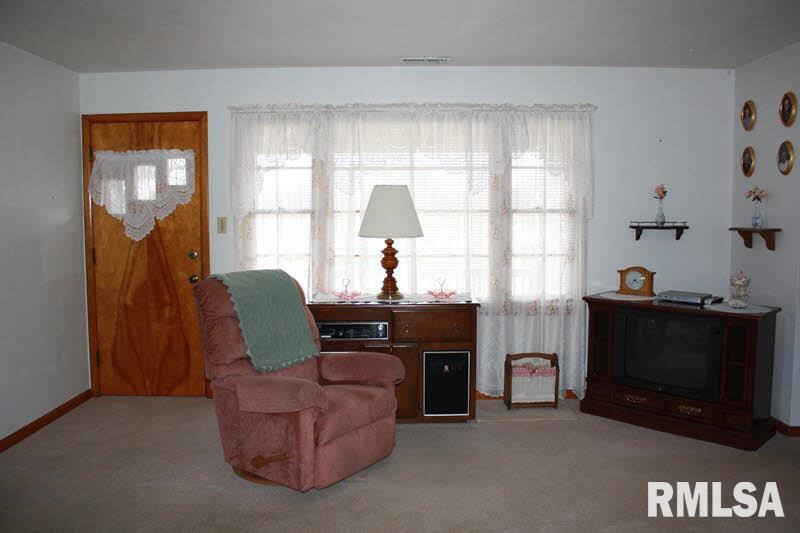 2935 Norton Road Sandoval, IL 62882 - Photo 8 of 14