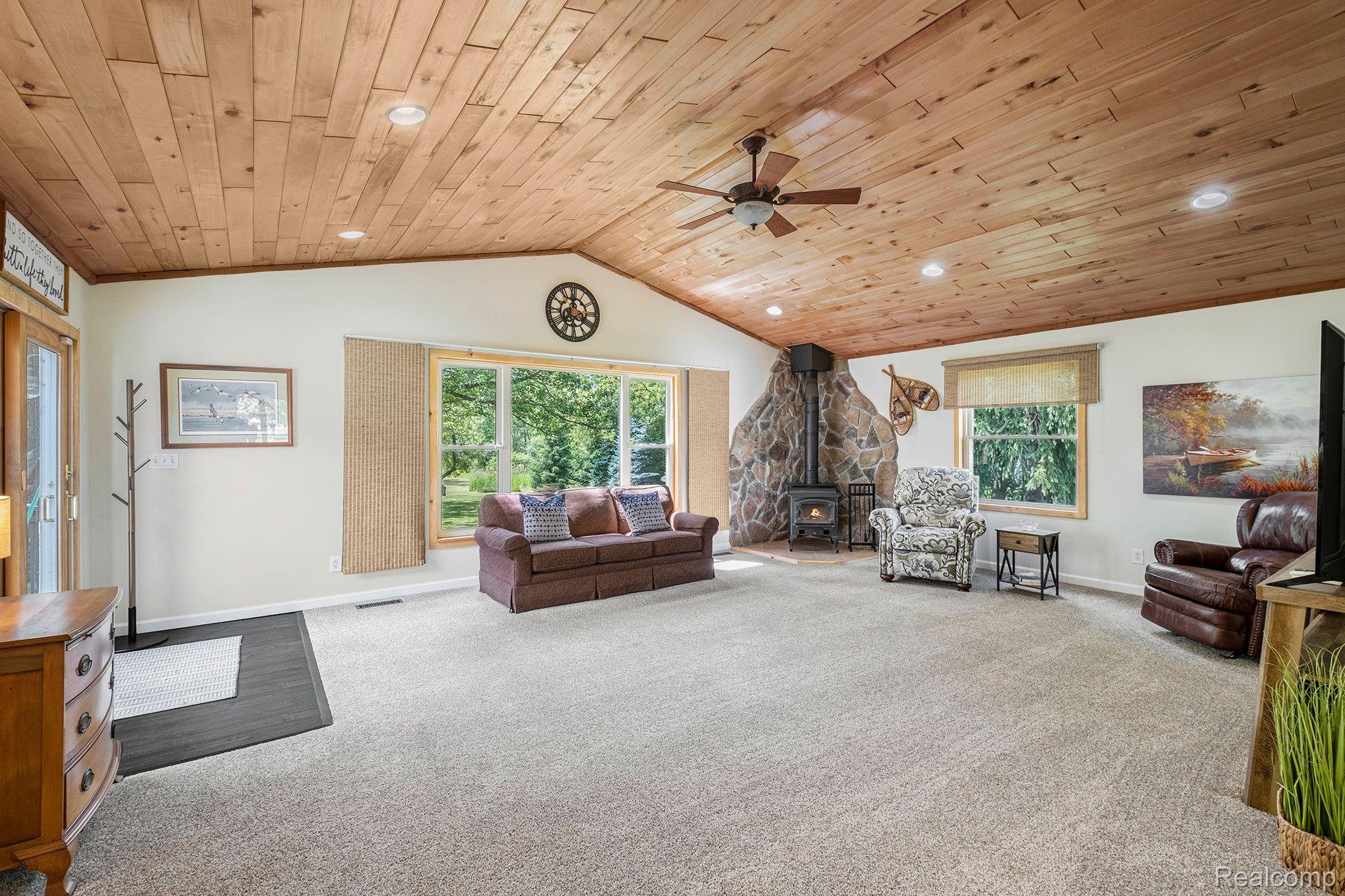 11076 Linden Road Linden, MI 48451 - Photo 12 of 37 Gallery Image 12