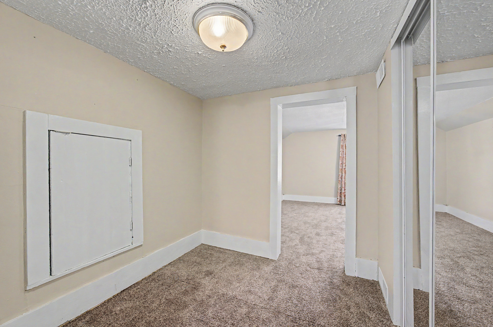 1206 East Main Street Clinton, IL 61727 - Photo 22 of 33
