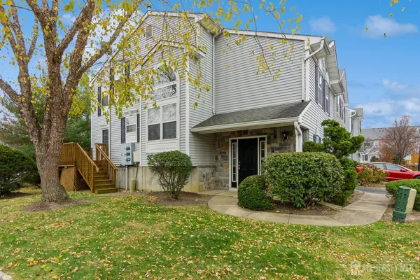 $3,990 | 34 Chimney Court, South Amboy, NJ 08879