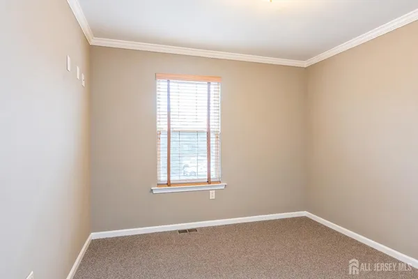 $3,990 | 34 Chimney Court, South Amboy, NJ 08879