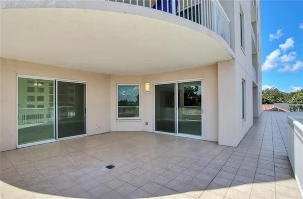 $7,900 | 3507 Bayshore Boulevard, Unit 303, Tampa, FL 33629