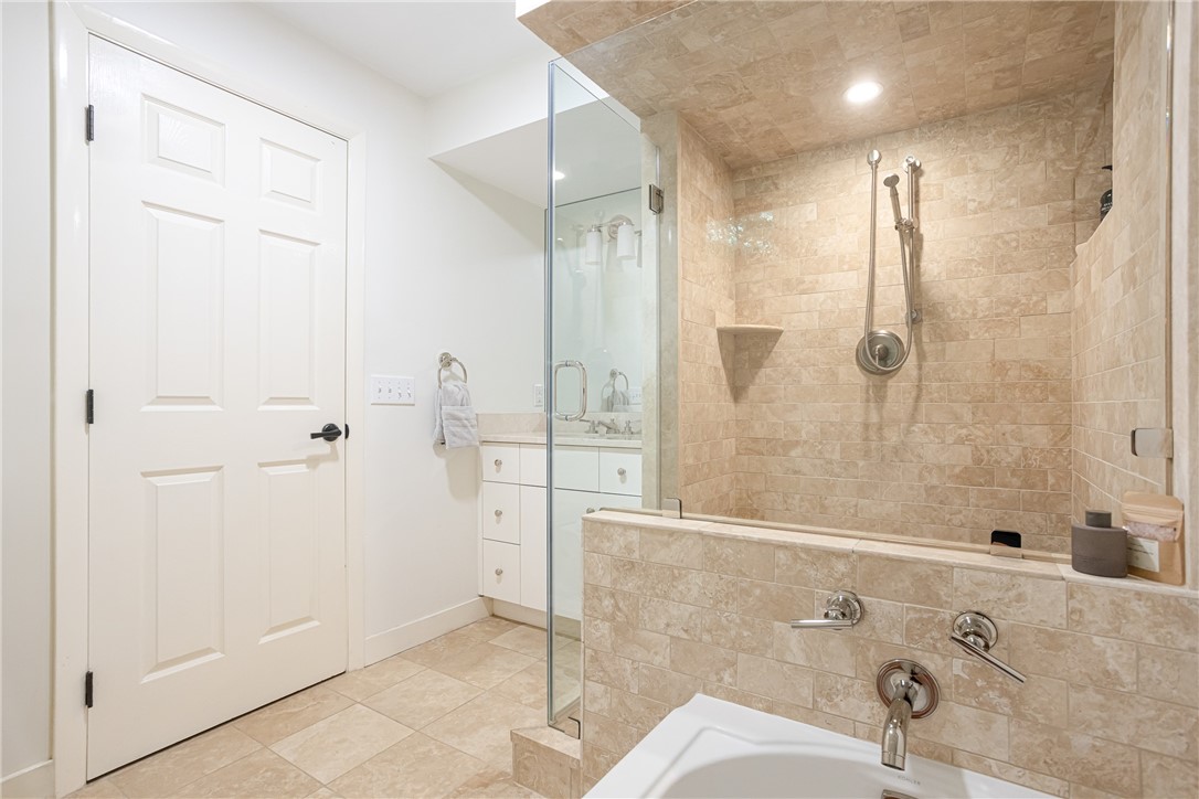 72 Ledge Road Jamestown, RI 02835 - Photo 27 of 33 Gallery Image 27