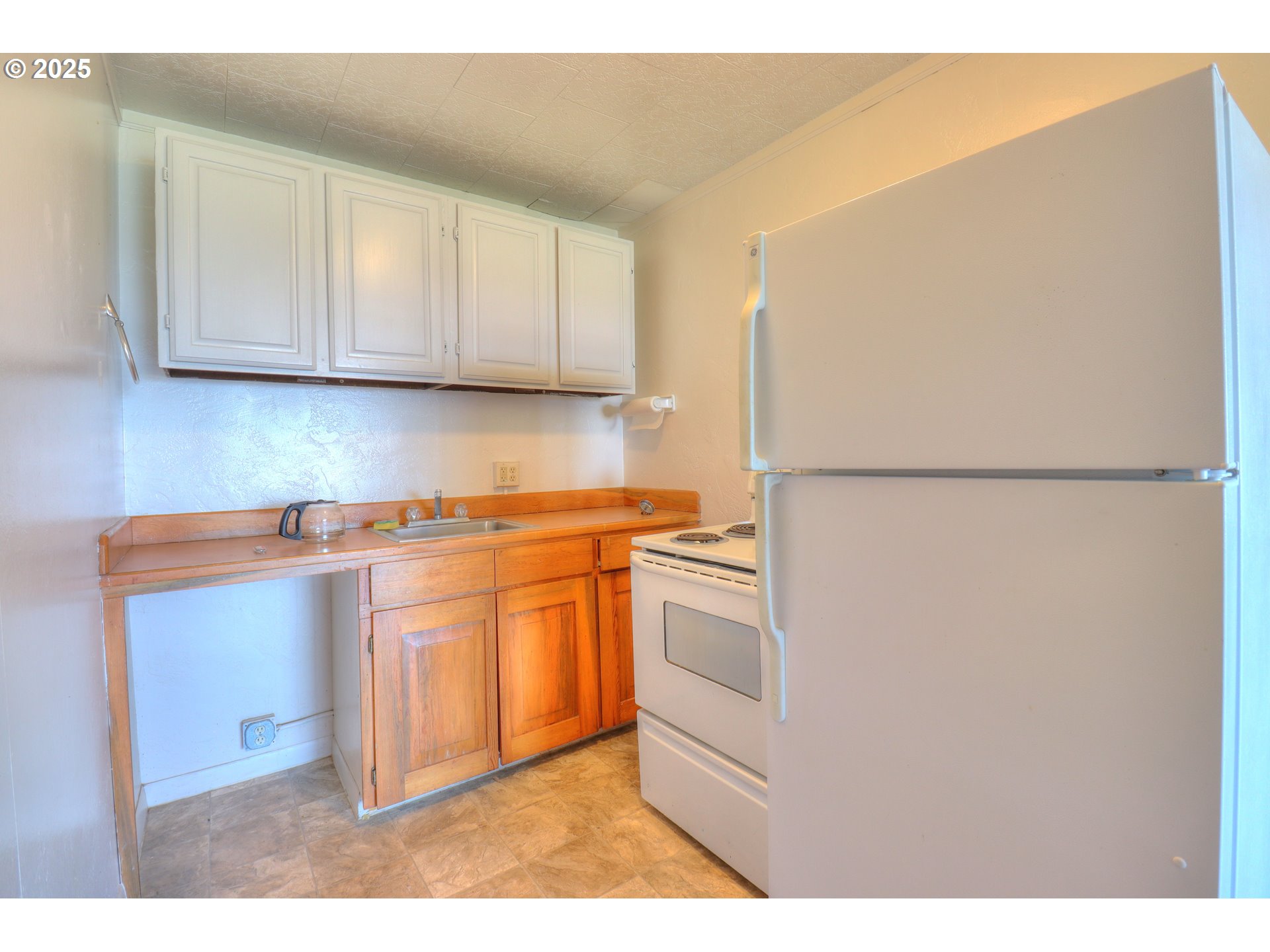 29832 Mary Street Gold Beach, OR 97444 - Photo 28 of 37