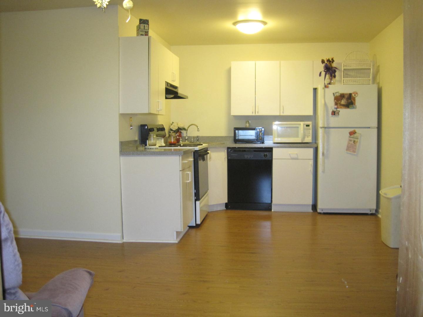 1072 Almonesson Road Deptford, NJ 08093 - Photo 12 of 19 In-law Suite