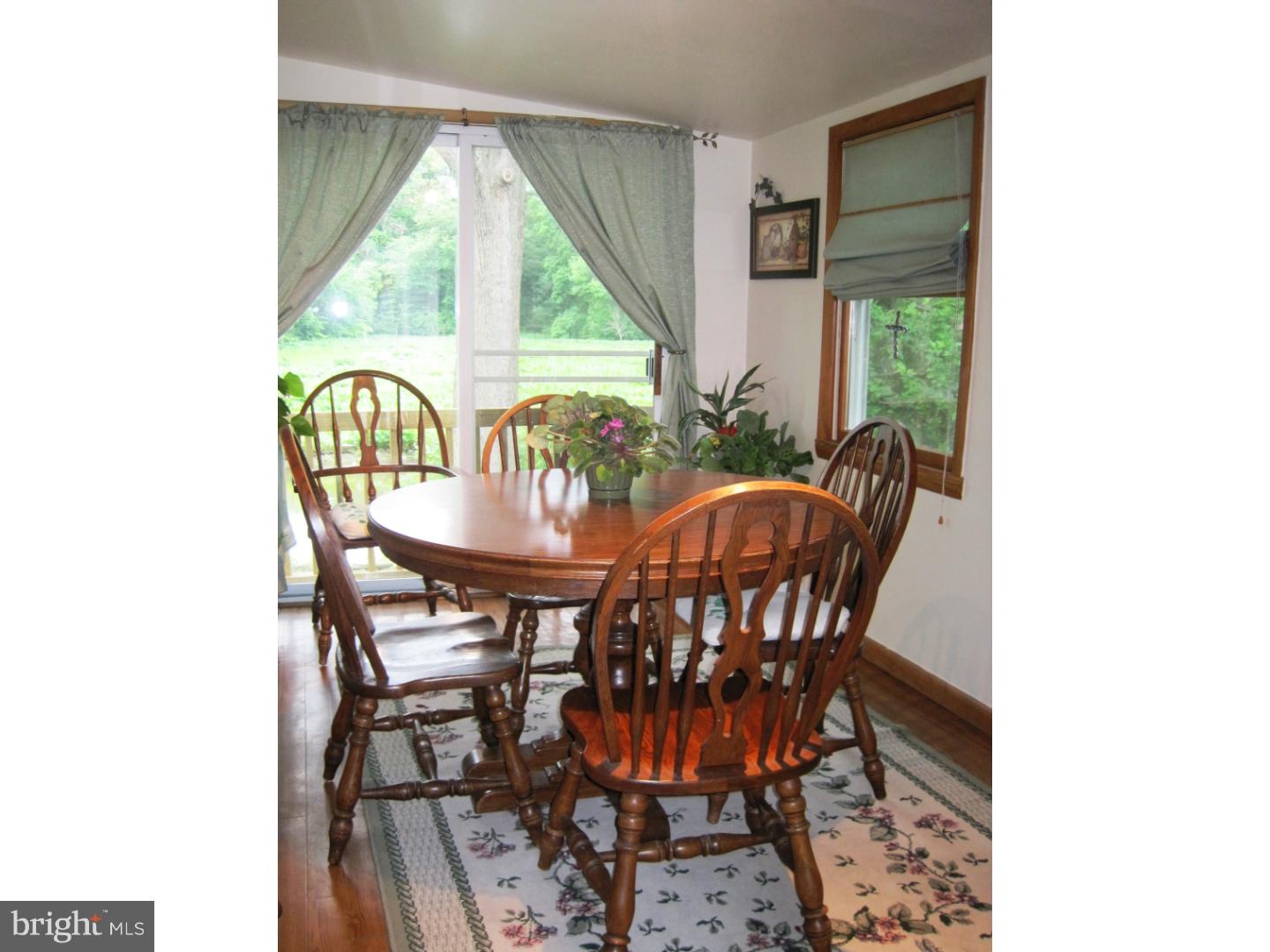 1072 Almonesson Road Deptford, NJ 08093 - Photo 5 of 19 Dining Room