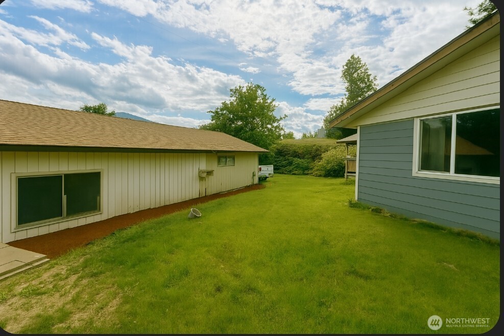 526 Greenwood Loop Road Kettle Falls, WA 99141 - Photo 6 of 35 a view of outdoor space and yard