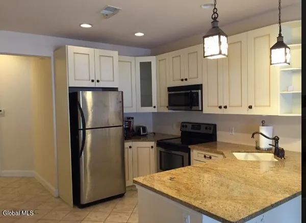 $1,900 | 21 Carr Road, Unit 503, Saratoga Springs, NY 12866