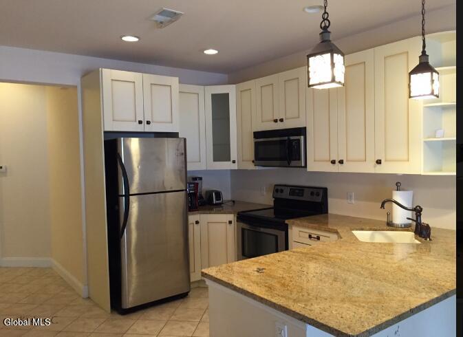 21 Carr Road, Unit 503 Wilton, NY 12866 - Photo 5 of 7 Capture