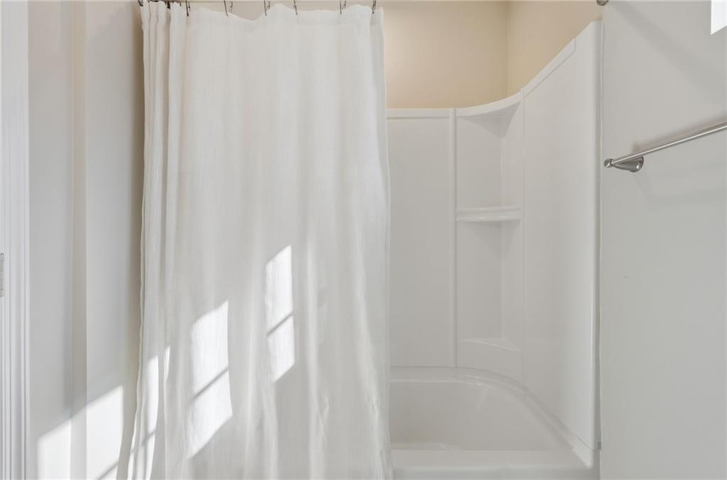 141 Arbor Trail Drive McKees Rocks, PA 15136 - Photo 21 of 44 a bathroom with a shower