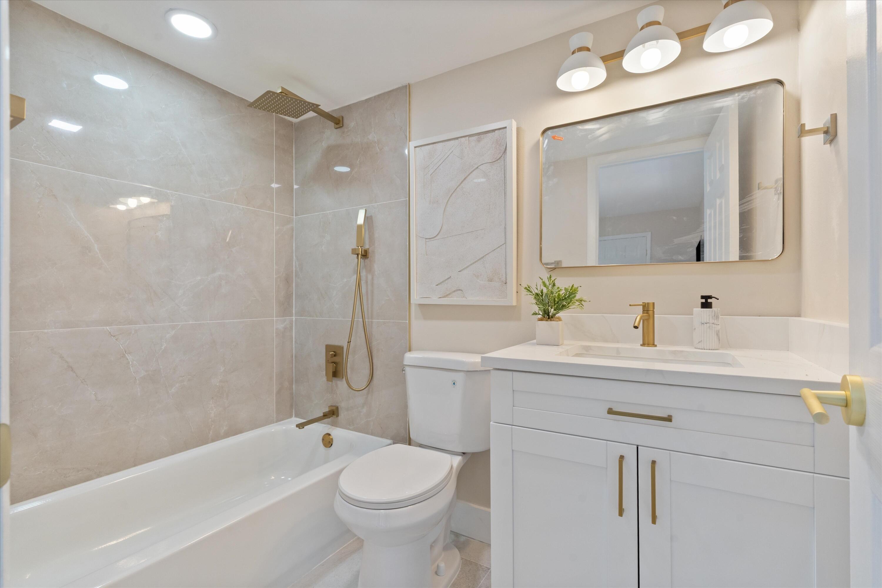 825 Center Street, Unit 49D Jupiter, FL 33458 - Photo 17 of 23 24-825 Center Street #49D Jupiter FL -12