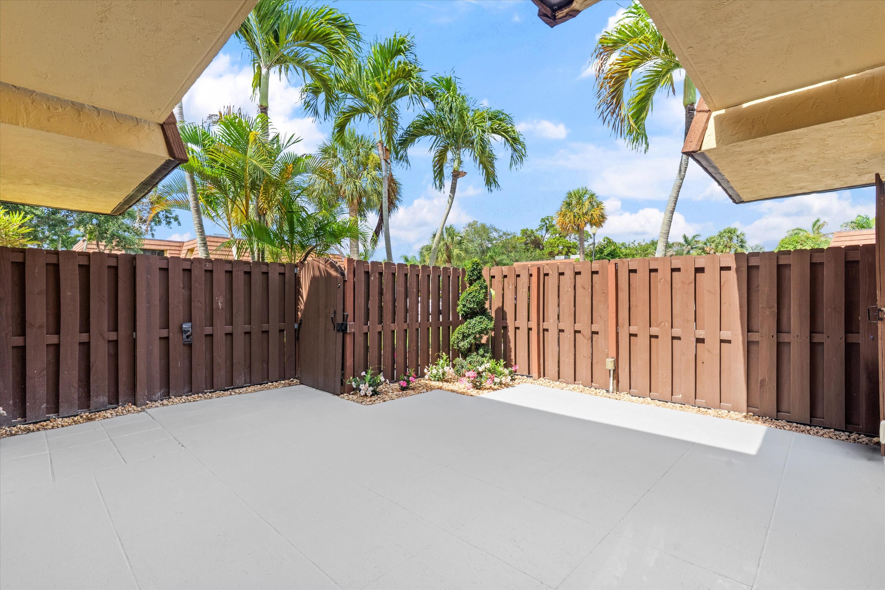 825 Center Street, Unit 49D Jupiter, FL 33458 - Photo 19 of 23 02-825 Center Street #49D Jupiter FL -10