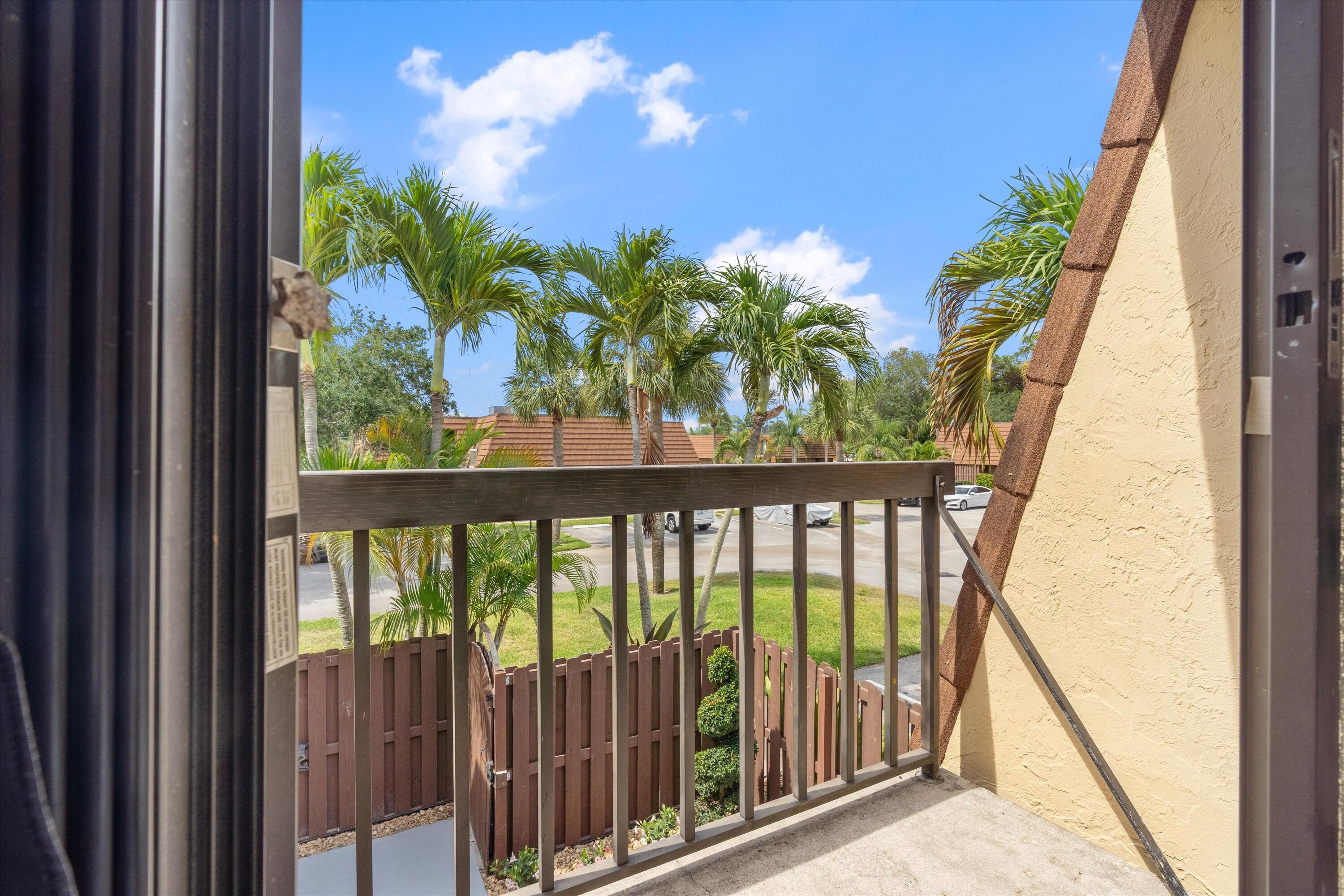 825 Center Street, Unit 49D Jupiter, FL 33458 - Photo 21 of 23 21-825 Center Street #49D Jupiter FL -12