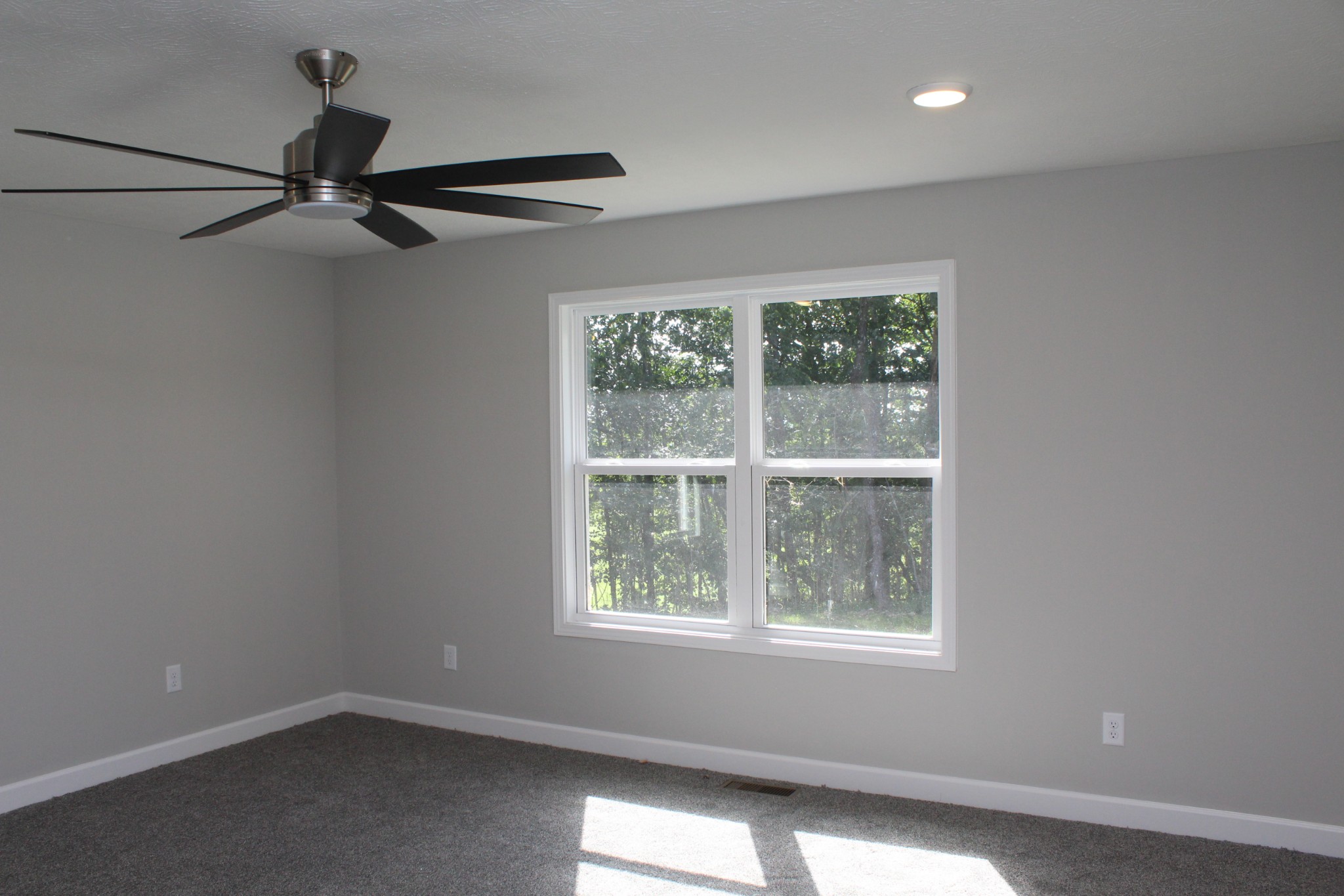3835 Union Camp Road Lafayette, TN 37083 - Photo 16 of 27 an empty room with a window