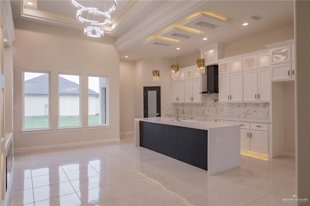 911 39th Street San Juan, TX 78589 - Photo 3 of 15