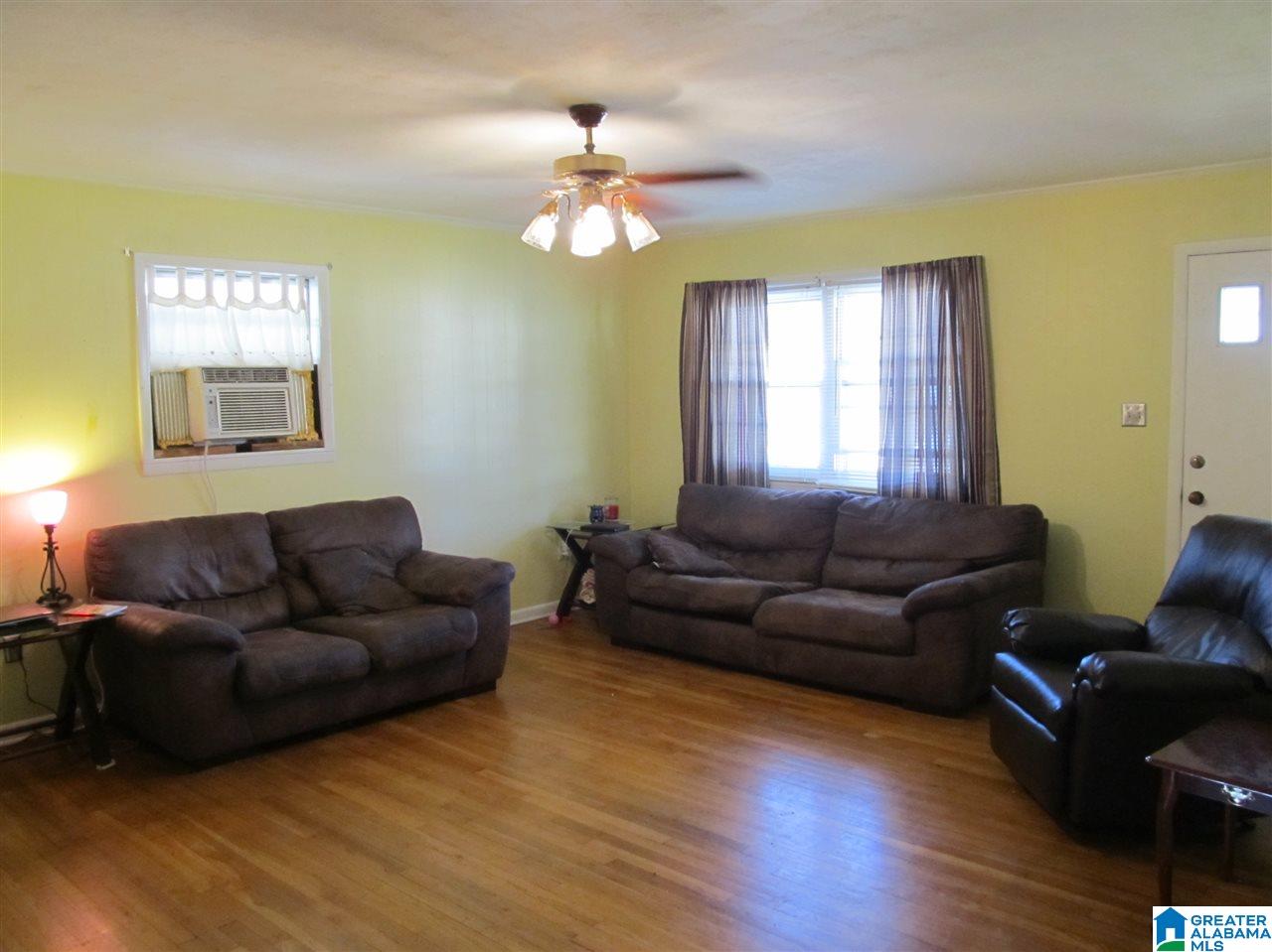 201 Lilac Avenue Oneonta, AL 35121 - Photo 2 of 9