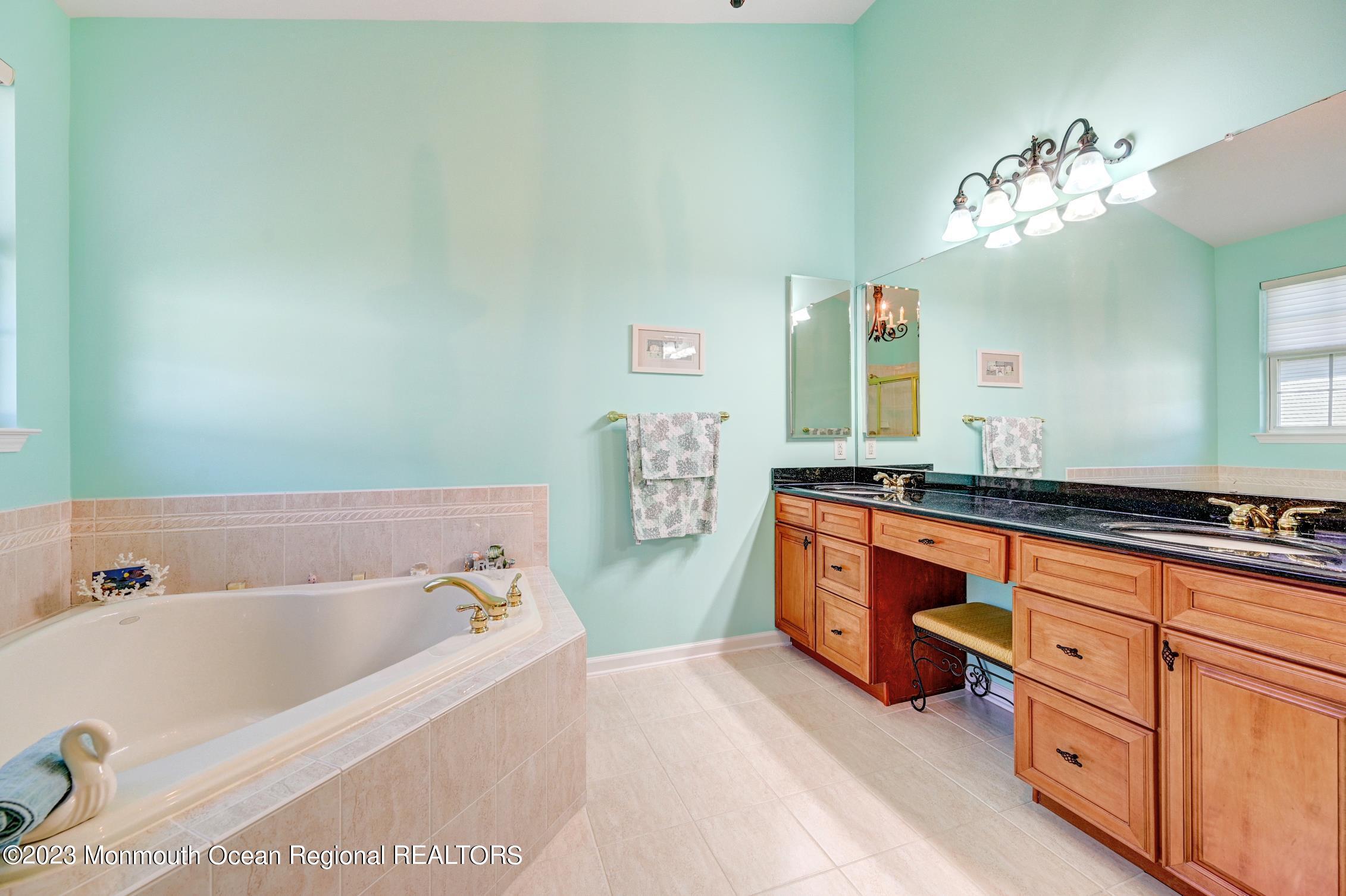 9 Balmoral Drive Jackson, NJ 08527 - Photo 29 of 61 9 balm32