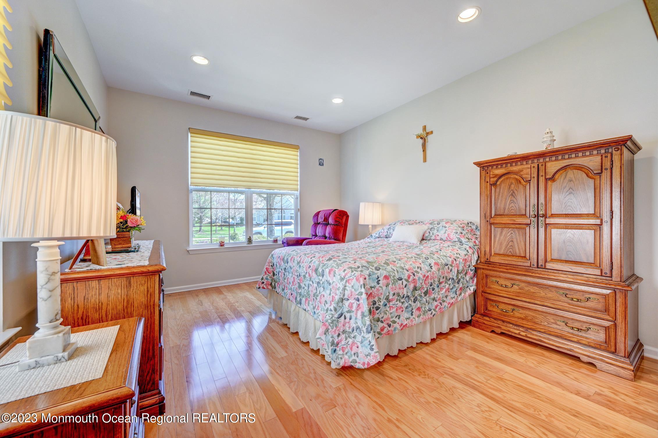 9 Balmoral Drive Jackson, NJ 08527 - Photo 32 of 61 Bedroom 2