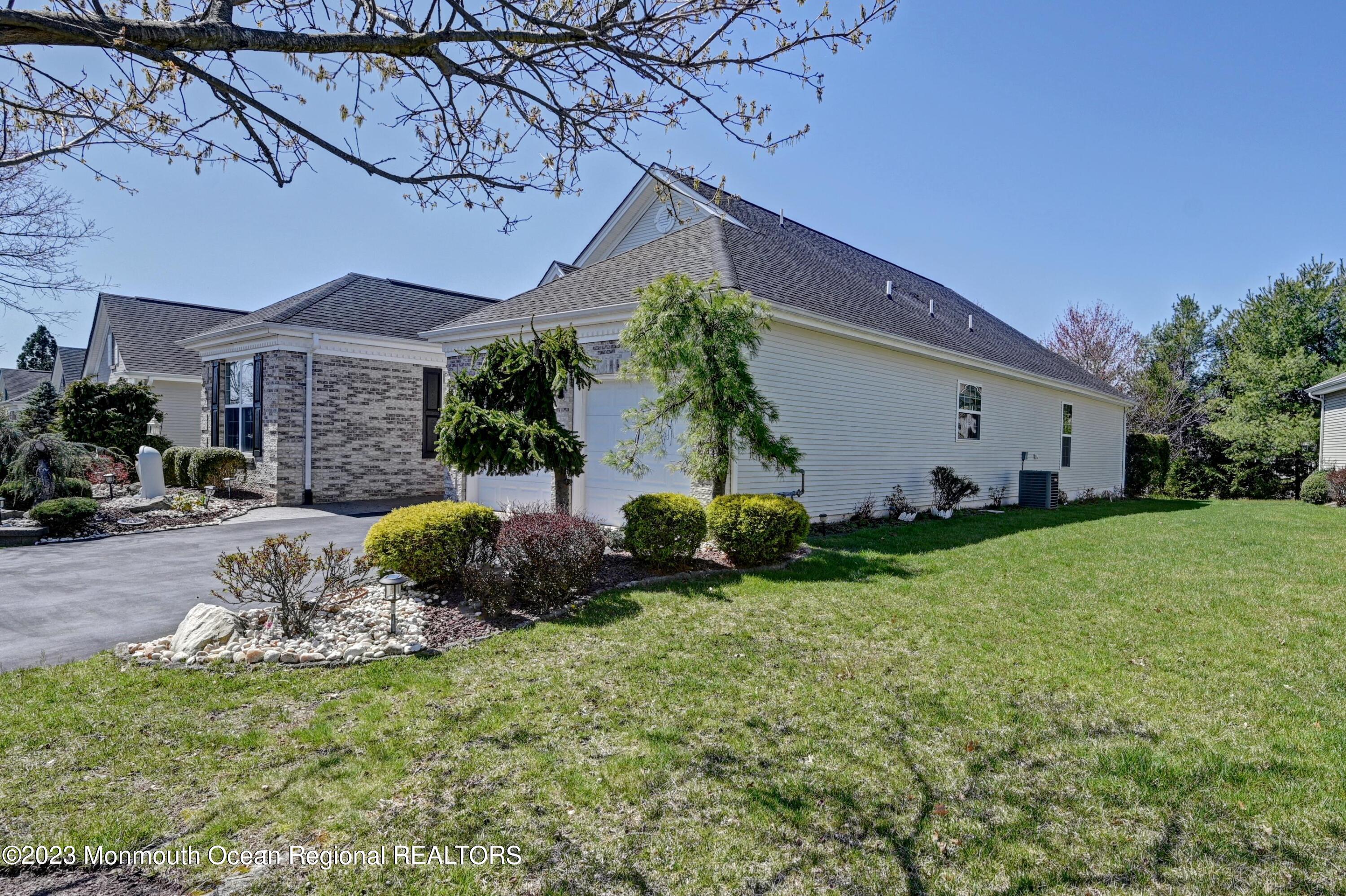 9 Balmoral Drive Jackson, NJ 08527 - Photo 5 of 61 9 balm9