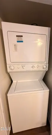 $950 | 3537 Ivy Commons Drive, Unit 101, Raleigh, NC 27606