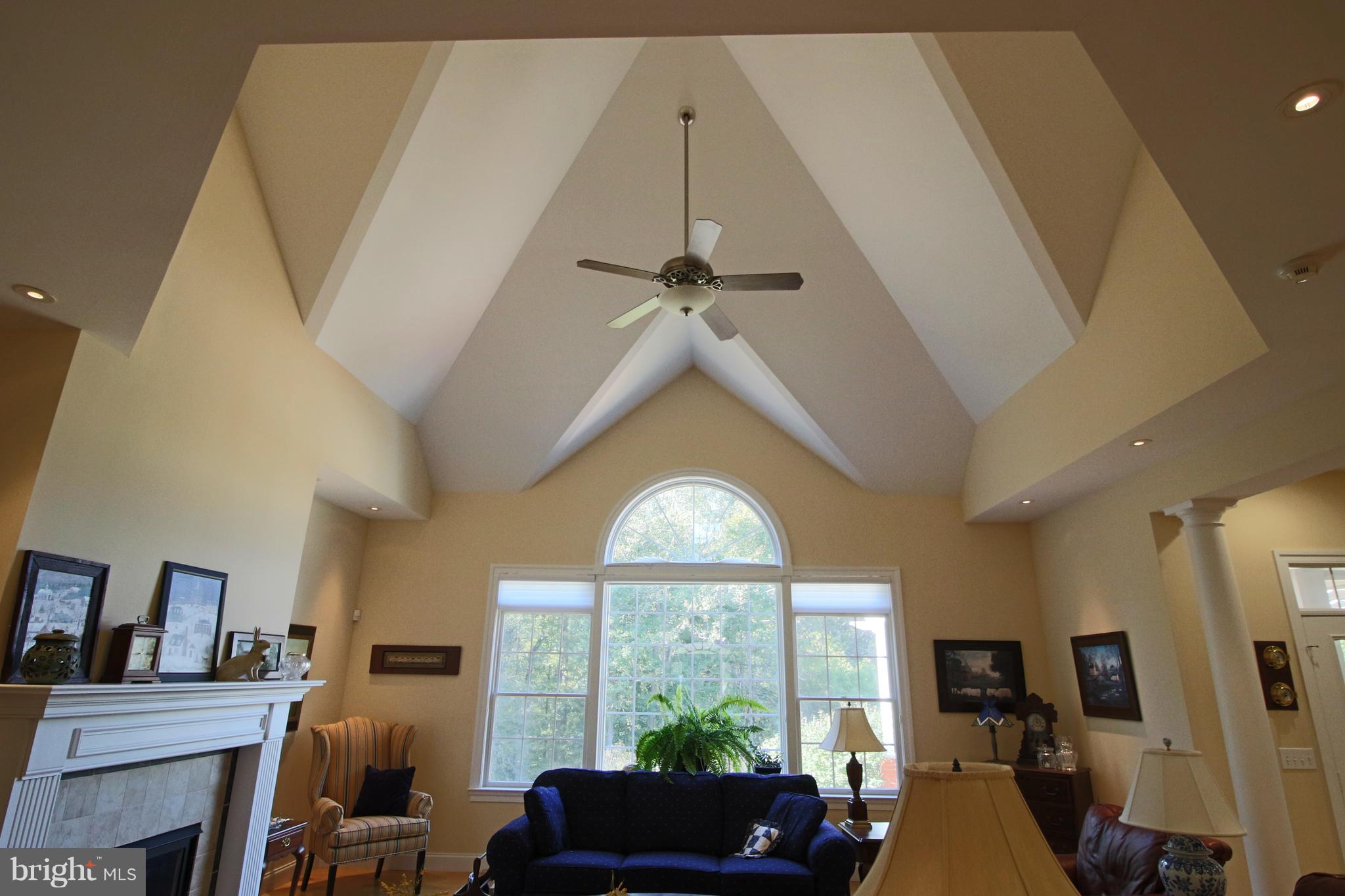 7410 Flint Hill Road Owings, MD 20736 - Photo 13 of 56 Great room